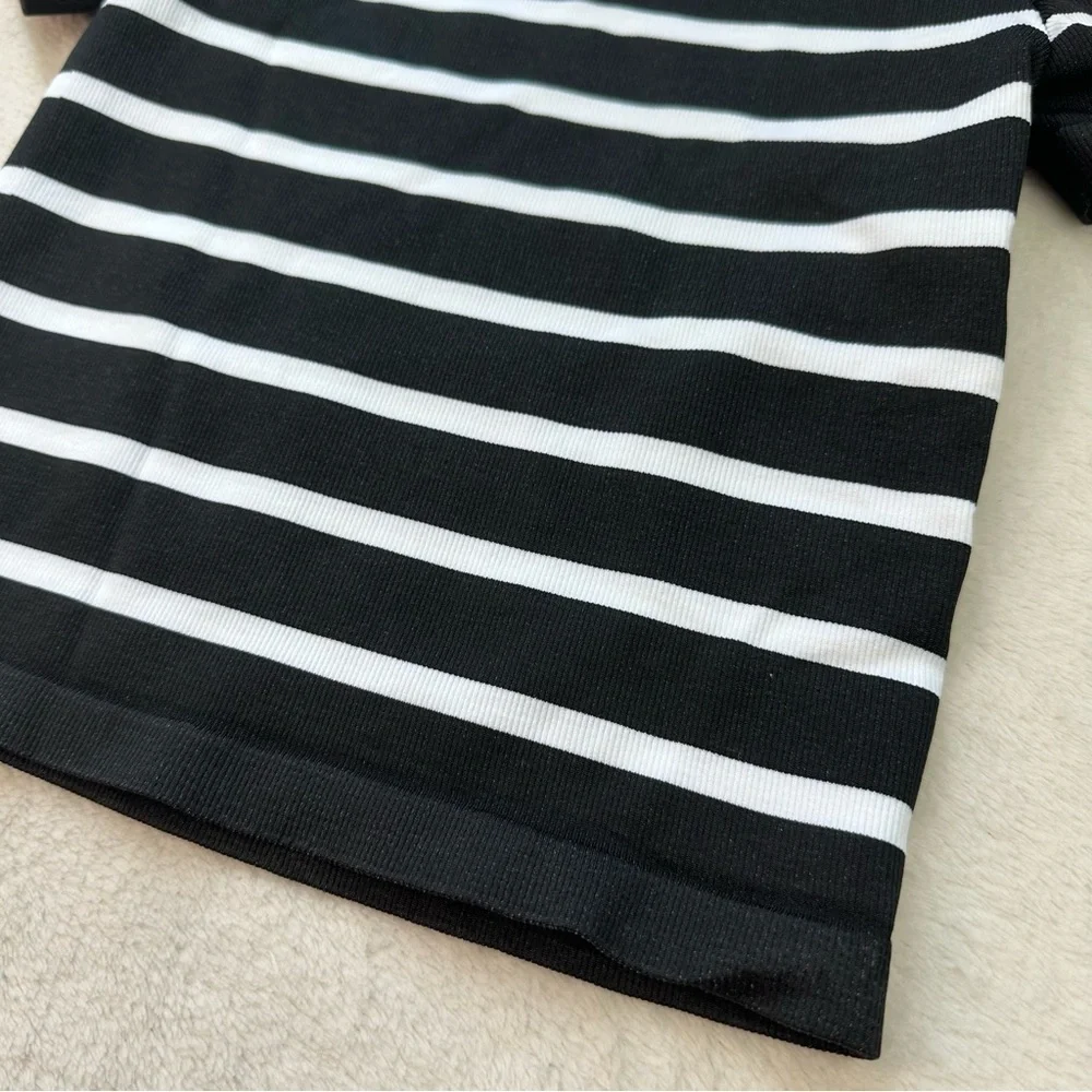 NWT Happily Grey Black & White Striped Seamless Crop Top - Picture 7 of 13